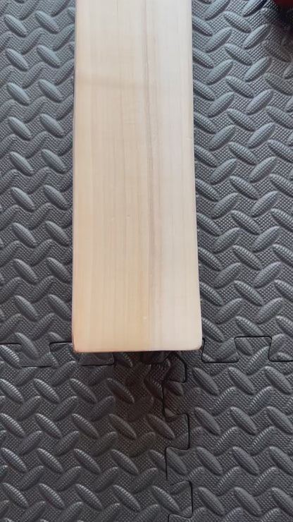 Tramboo Legend Edition: Leather Bat